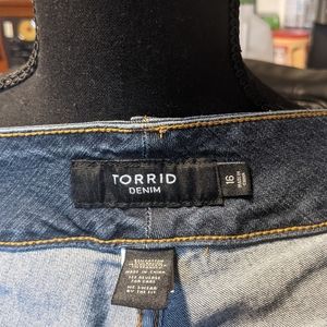 Torrid size 16 Capri jeggings